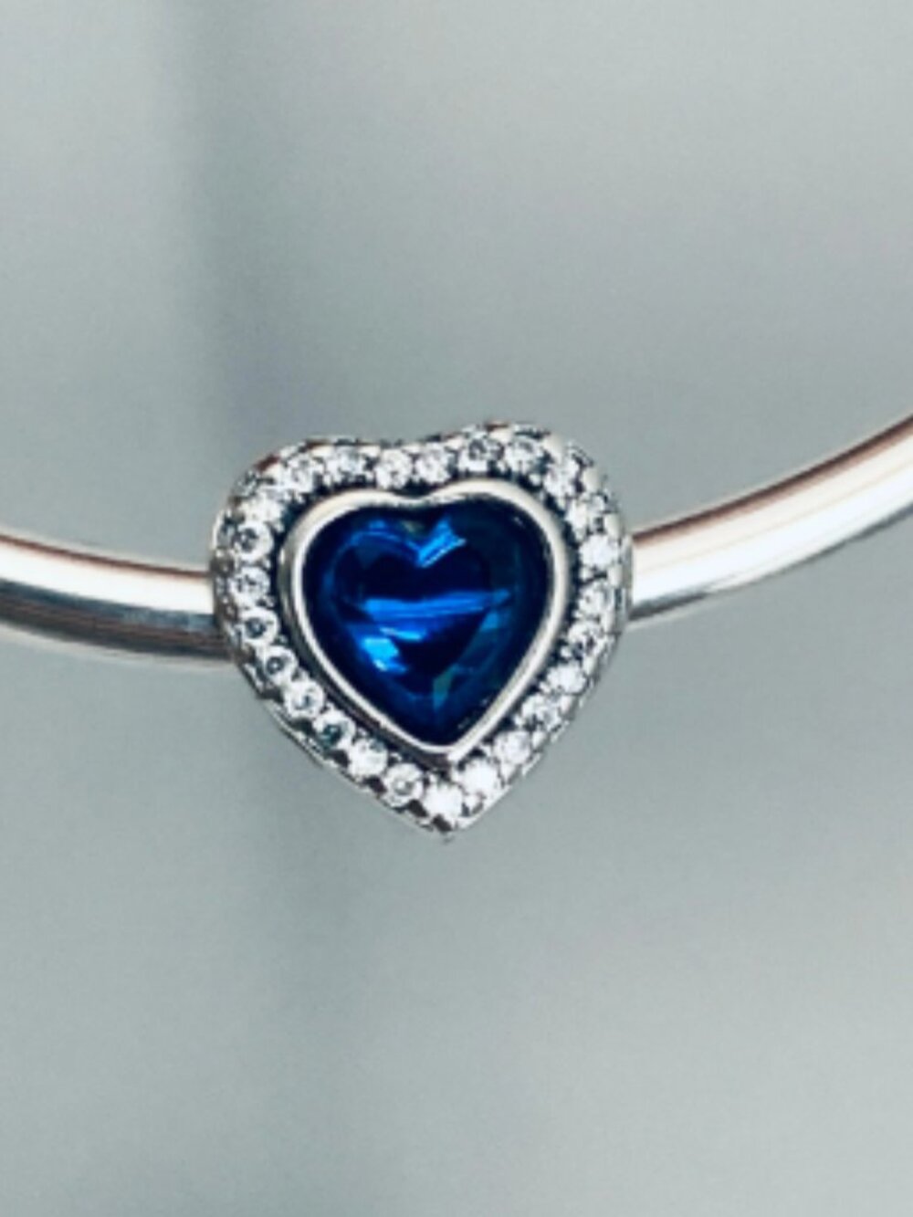 Authentic Pandora Sparkling Levelled BLUE Heart Charm 925 Ale Silver